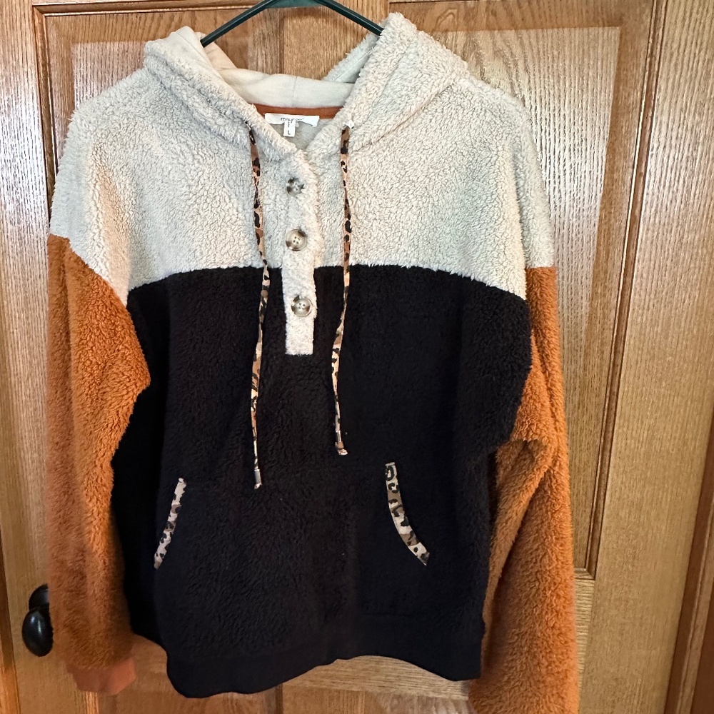 Maurices Fleece Hoodie tri-color.  Size L